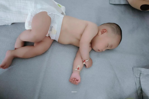 资兴宝宝高烧怎么处理